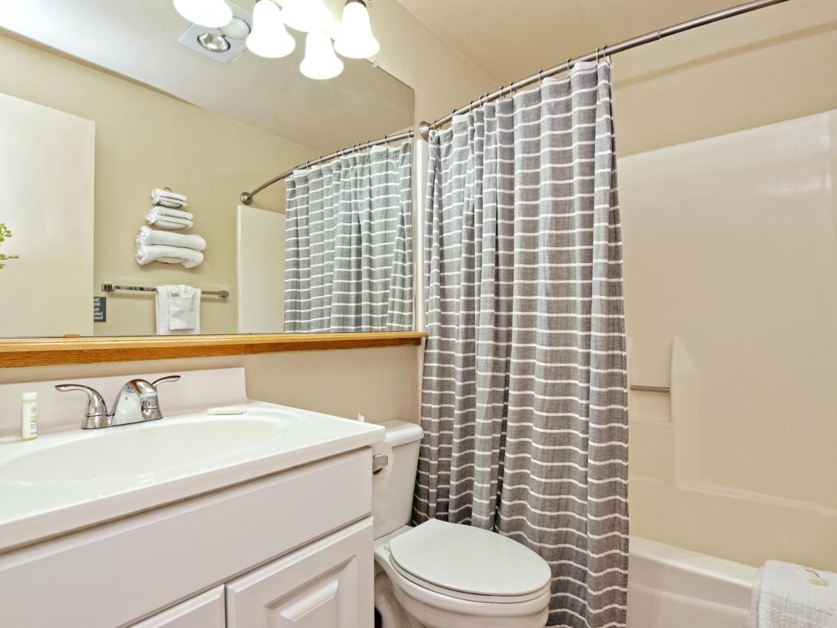 Lakefront Bungalow With Community Poolhot Tub #1 Lakeway Exterior photo